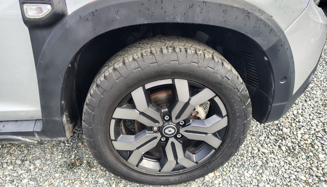 RENAULT DUSTER ICONIC 1.3 4X4 MT