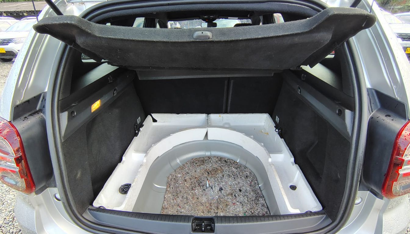 RENAULT DUSTER ICONIC 1.3 4X4 MT