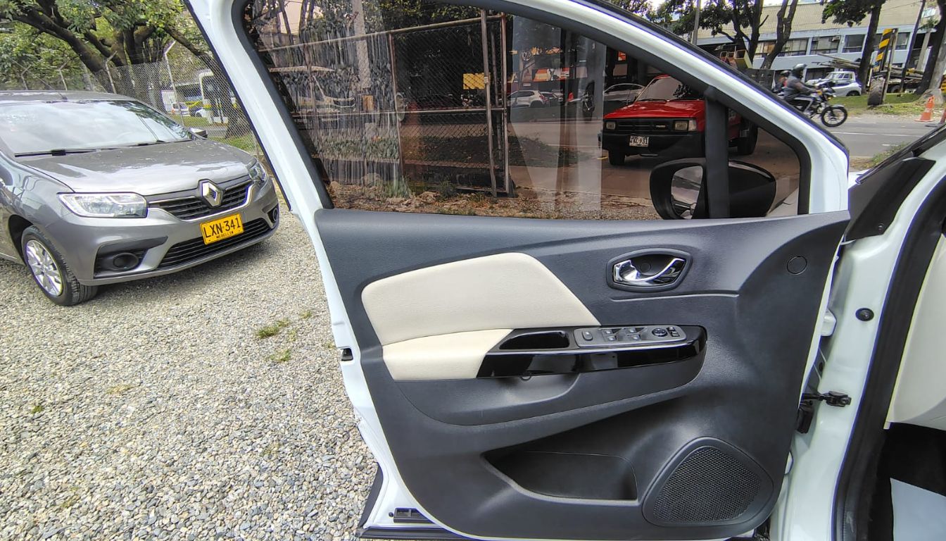 RENAULT CAPTUR INTENS TP