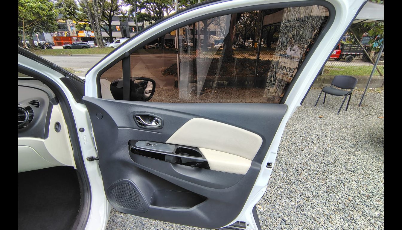 RENAULT CAPTUR INTENS TP