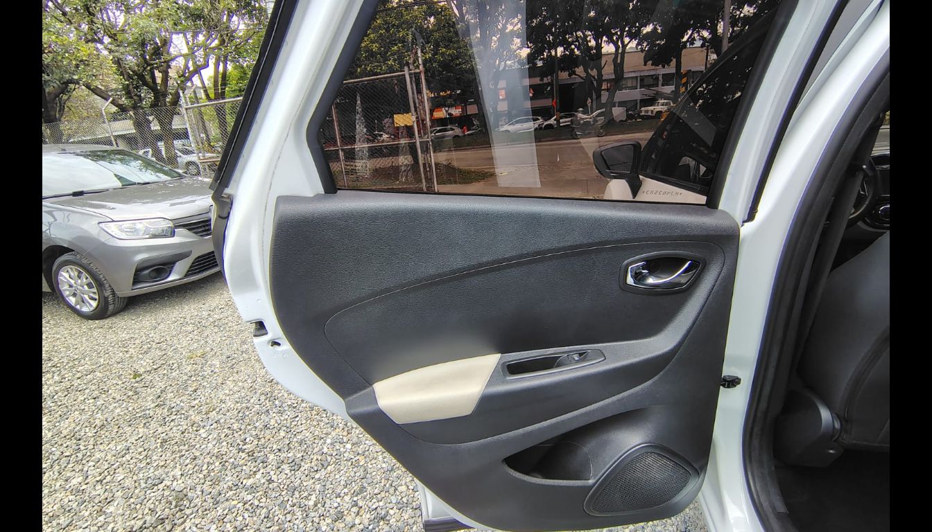 RENAULT CAPTUR INTENS TP