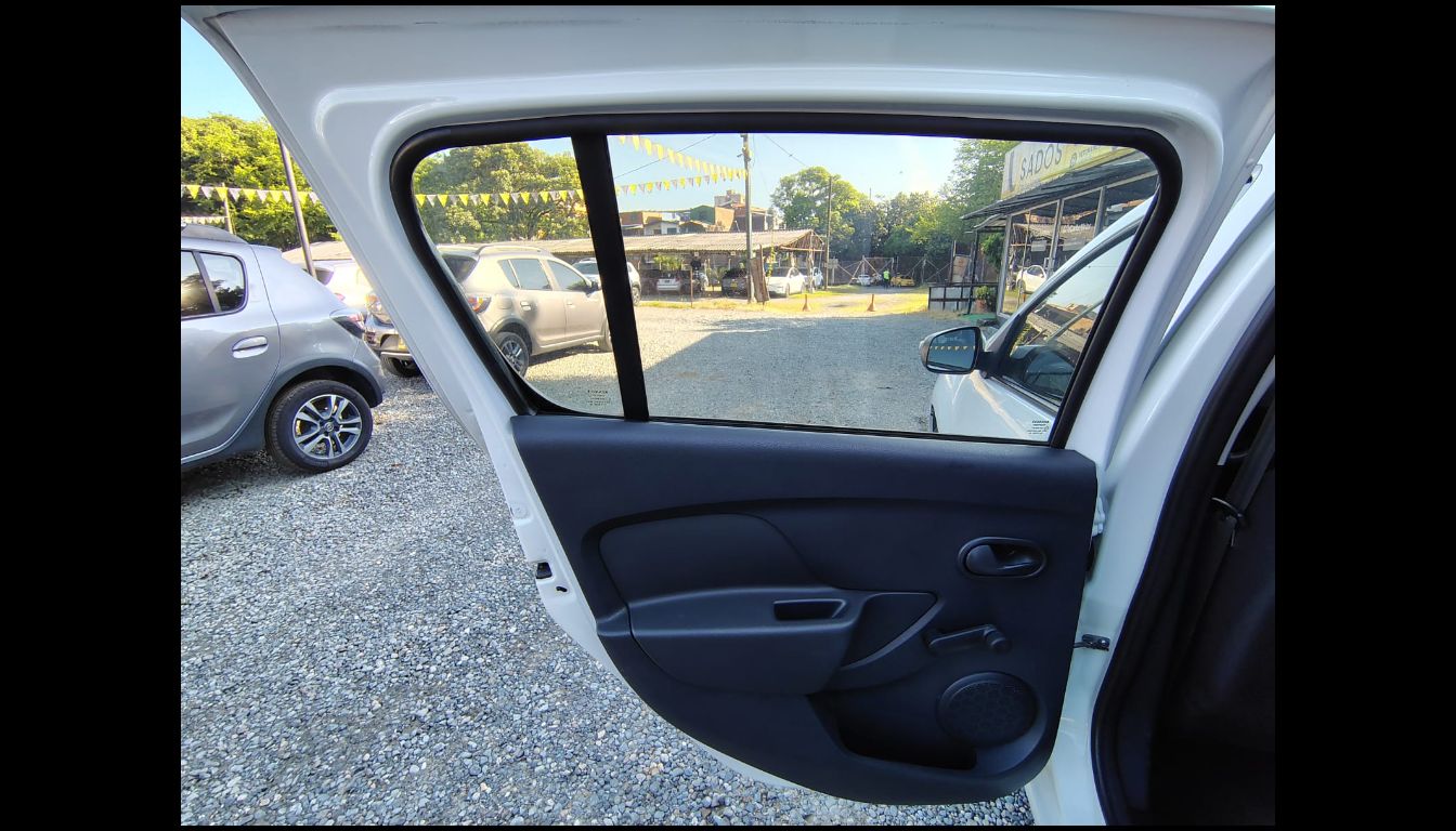 RENAULT SANDERO LIFE
