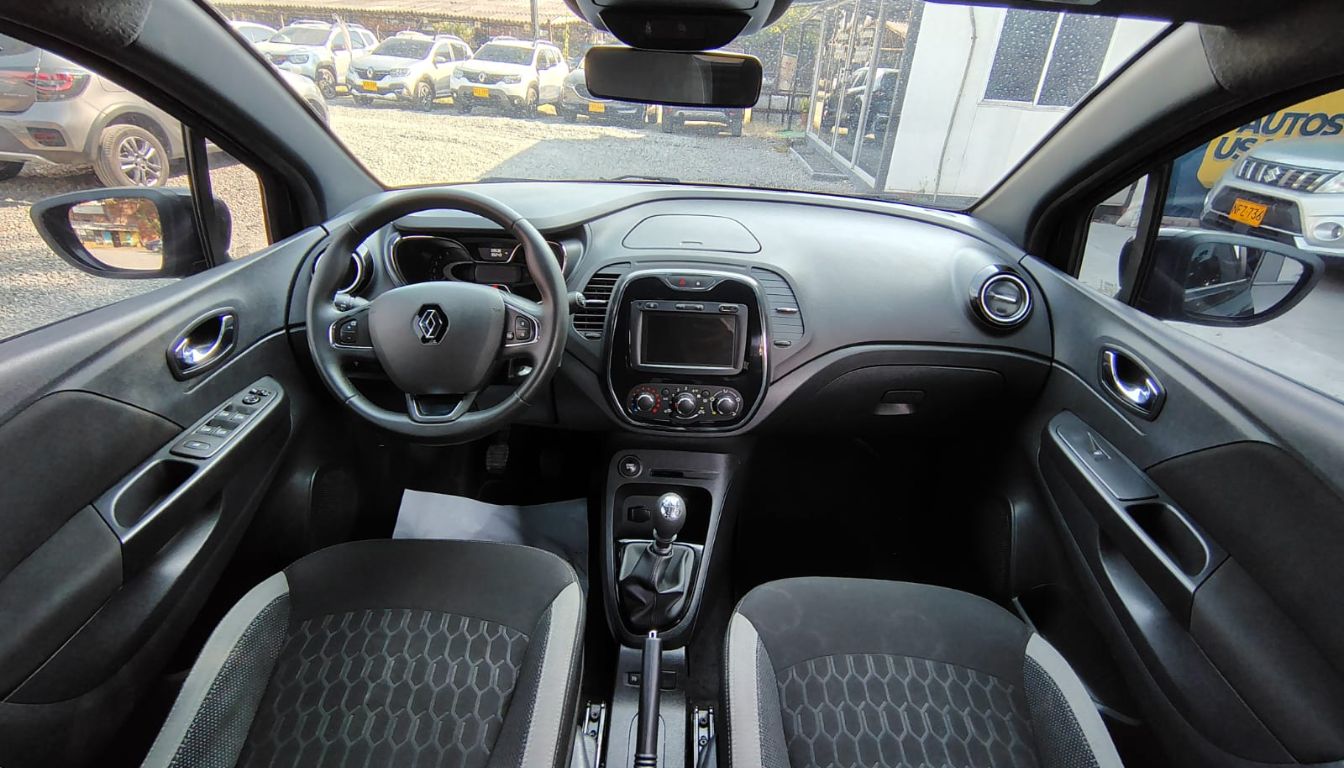 RENAULT CAPTUR ZEN 2.0
