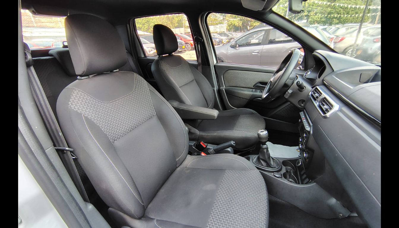 RENAULT DUSTER OROCH INTENS OUTSIDER 4X4
