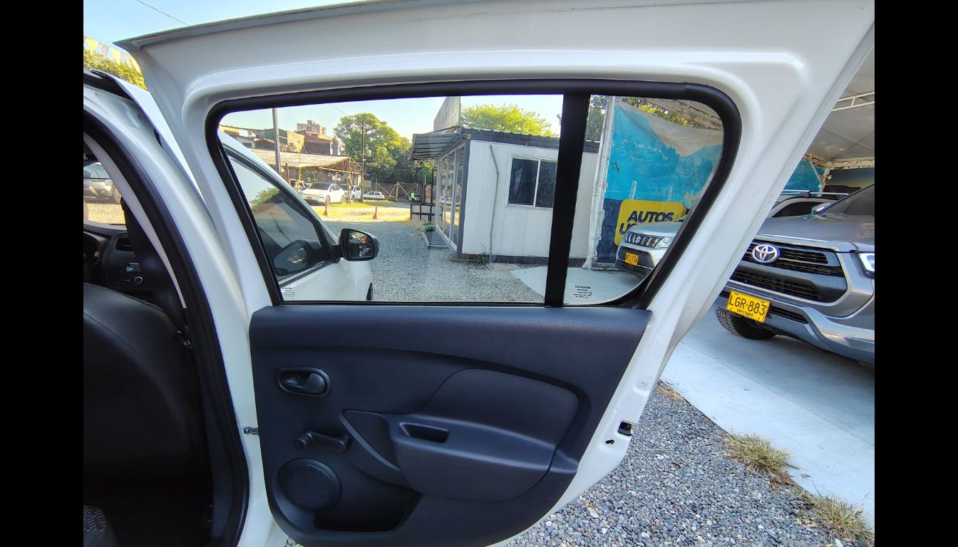 RENAULT SANDERO LIFE