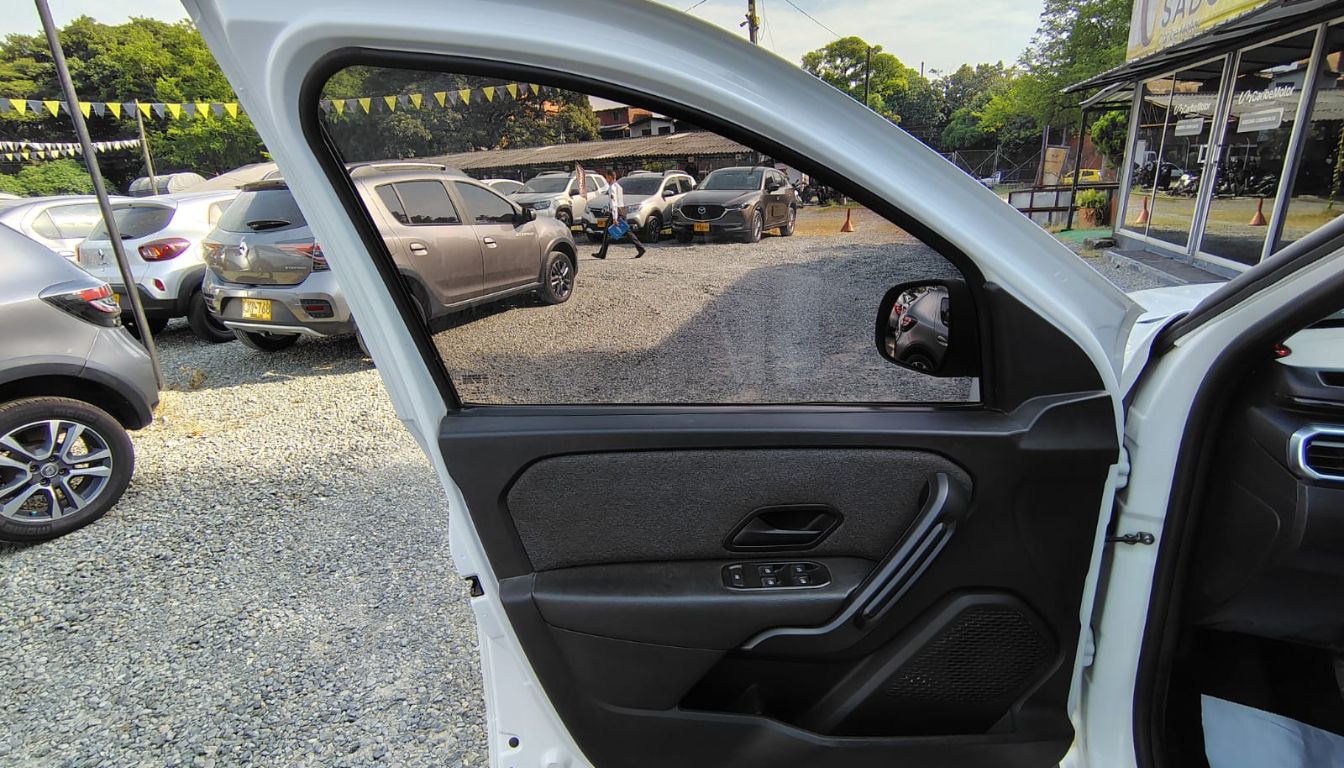 RENAULT DUSTER OROCH INTENS OUTSIDER 4X4