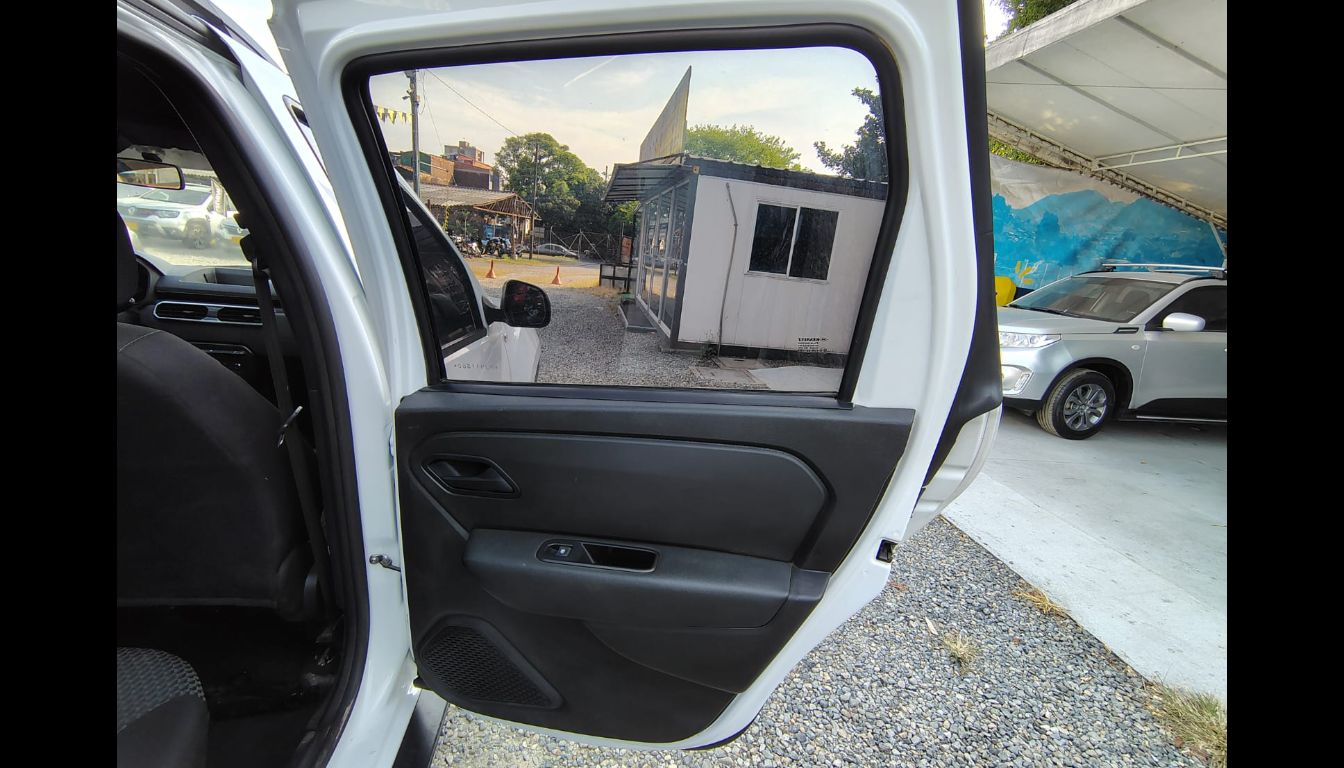 RENAULT DUSTER OROCH INTENS OUTSIDER 4X4