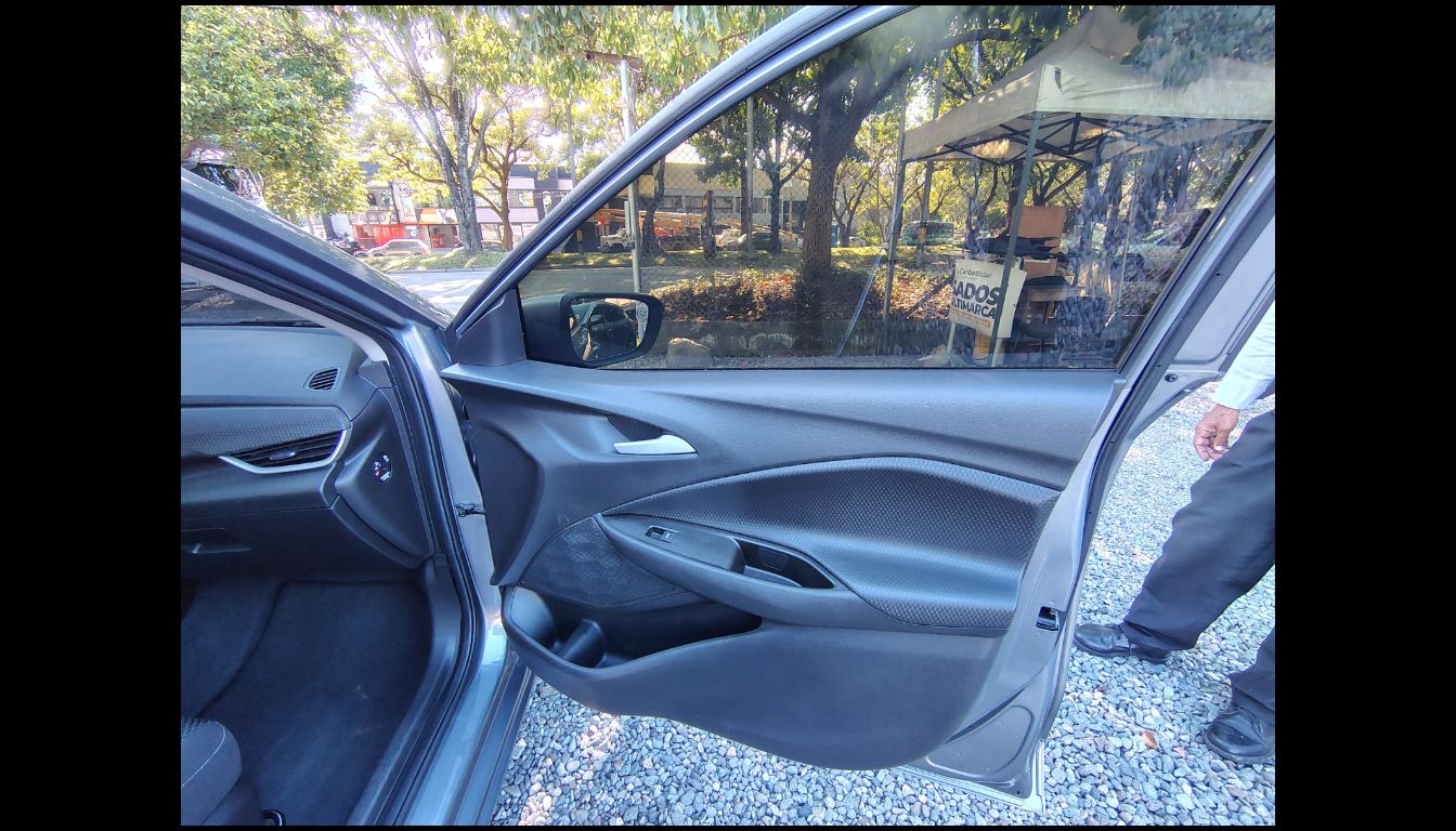 CHEVROLET ONIX LTZ AT