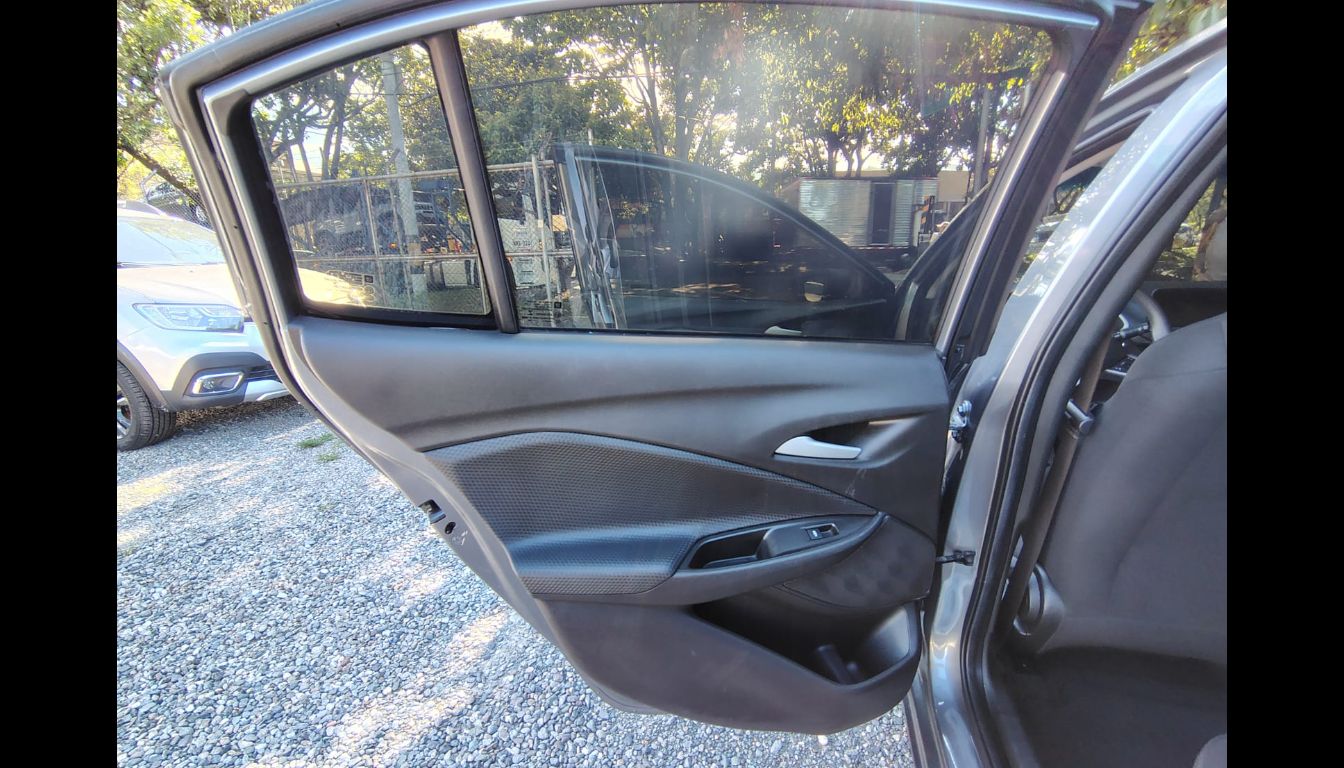 CHEVROLET ONIX LTZ AT