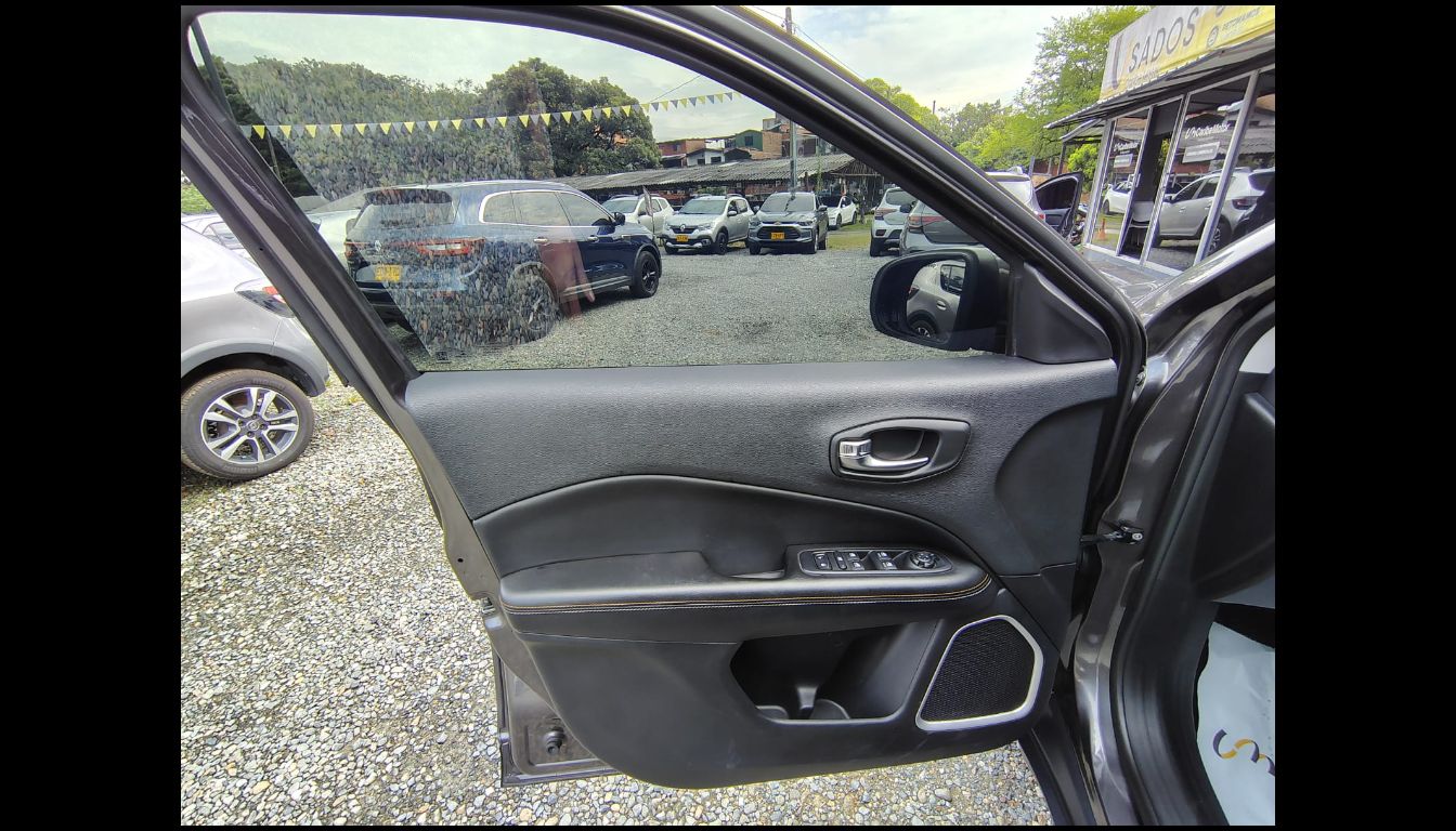 JEEP COMPASS LONGITUDE TP