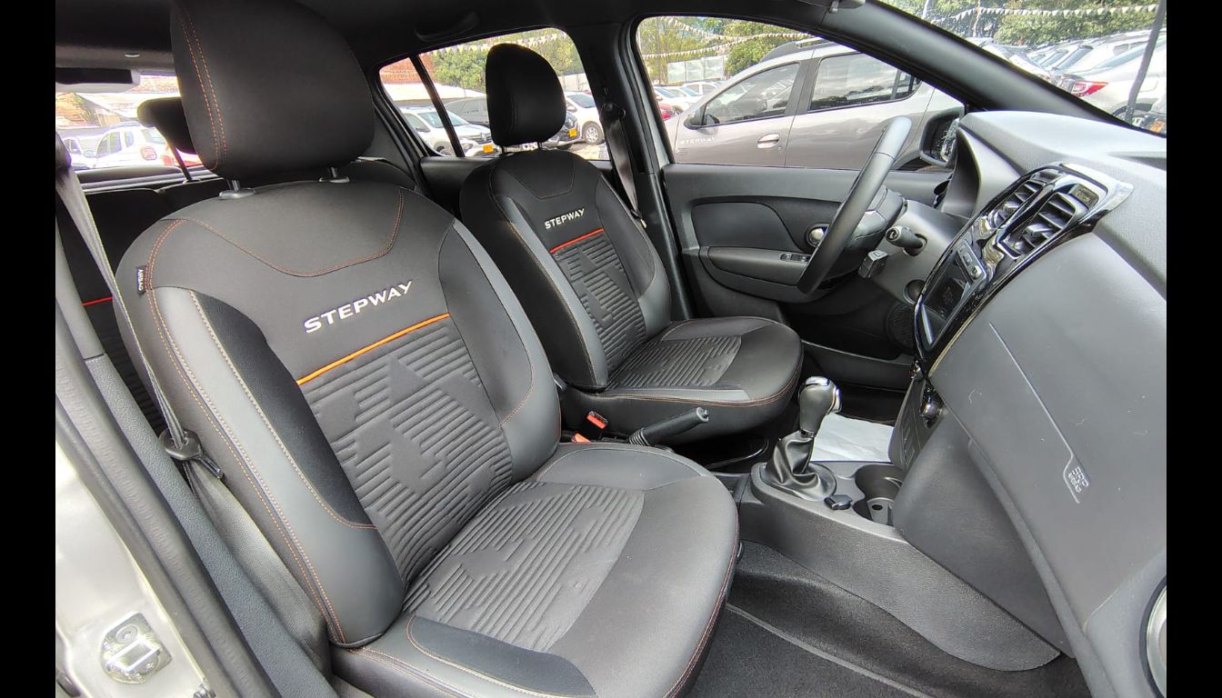 RENAULT STEPWAY INTENS AT