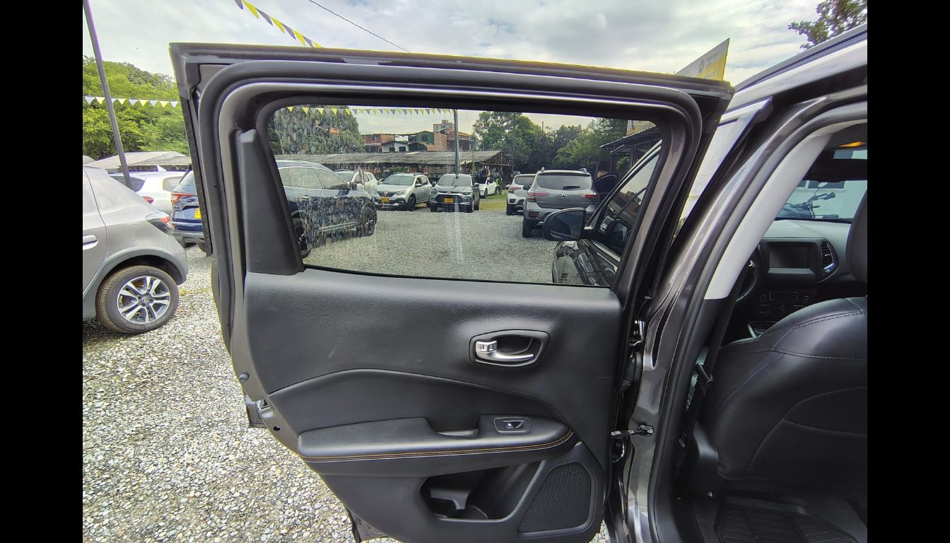 JEEP COMPASS LONGITUDE TP
