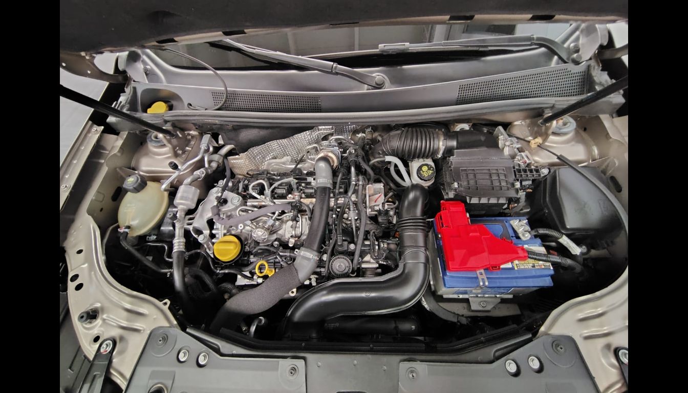 RENAULT DUSTER ICONIC CVT