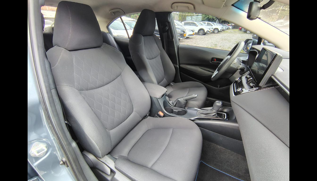 TOYOTA COROLLA XL-I HYBRID TP