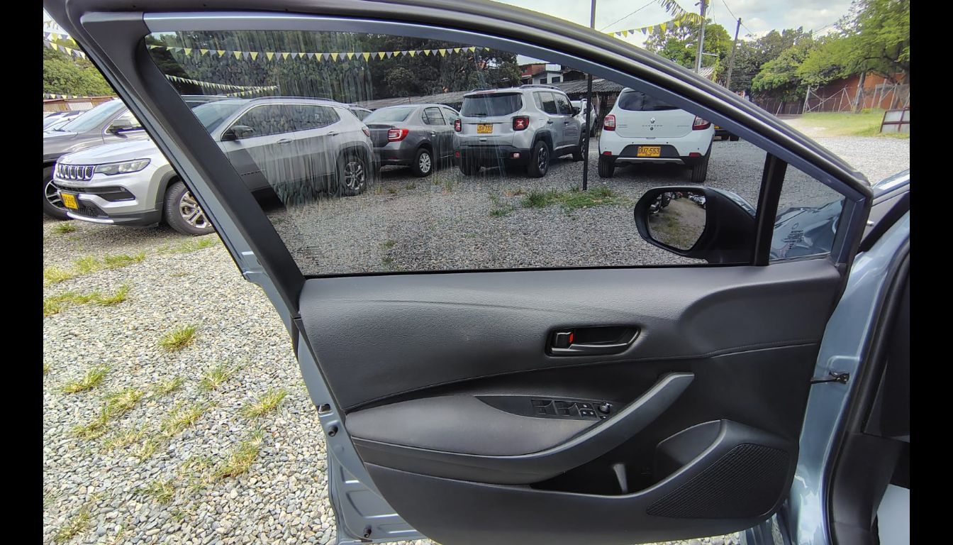 TOYOTA COROLLA XL-I HYBRID TP
