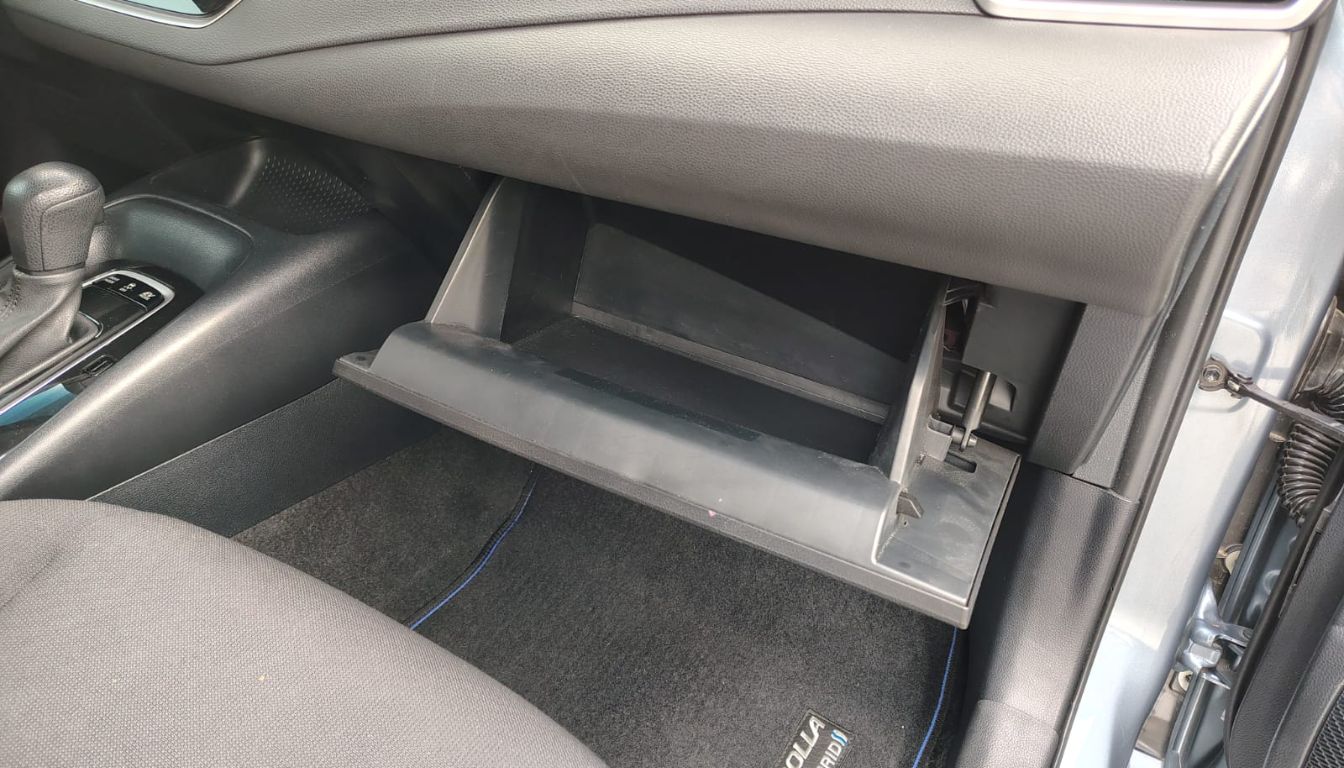 TOYOTA COROLLA XL-I HYBRID TP