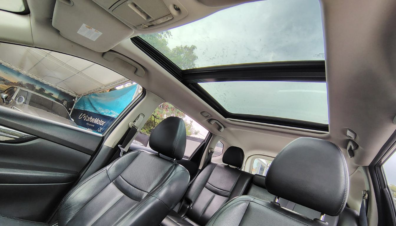 NISSAN X-TRAIL EXCLUSIVE 2.5L AT
