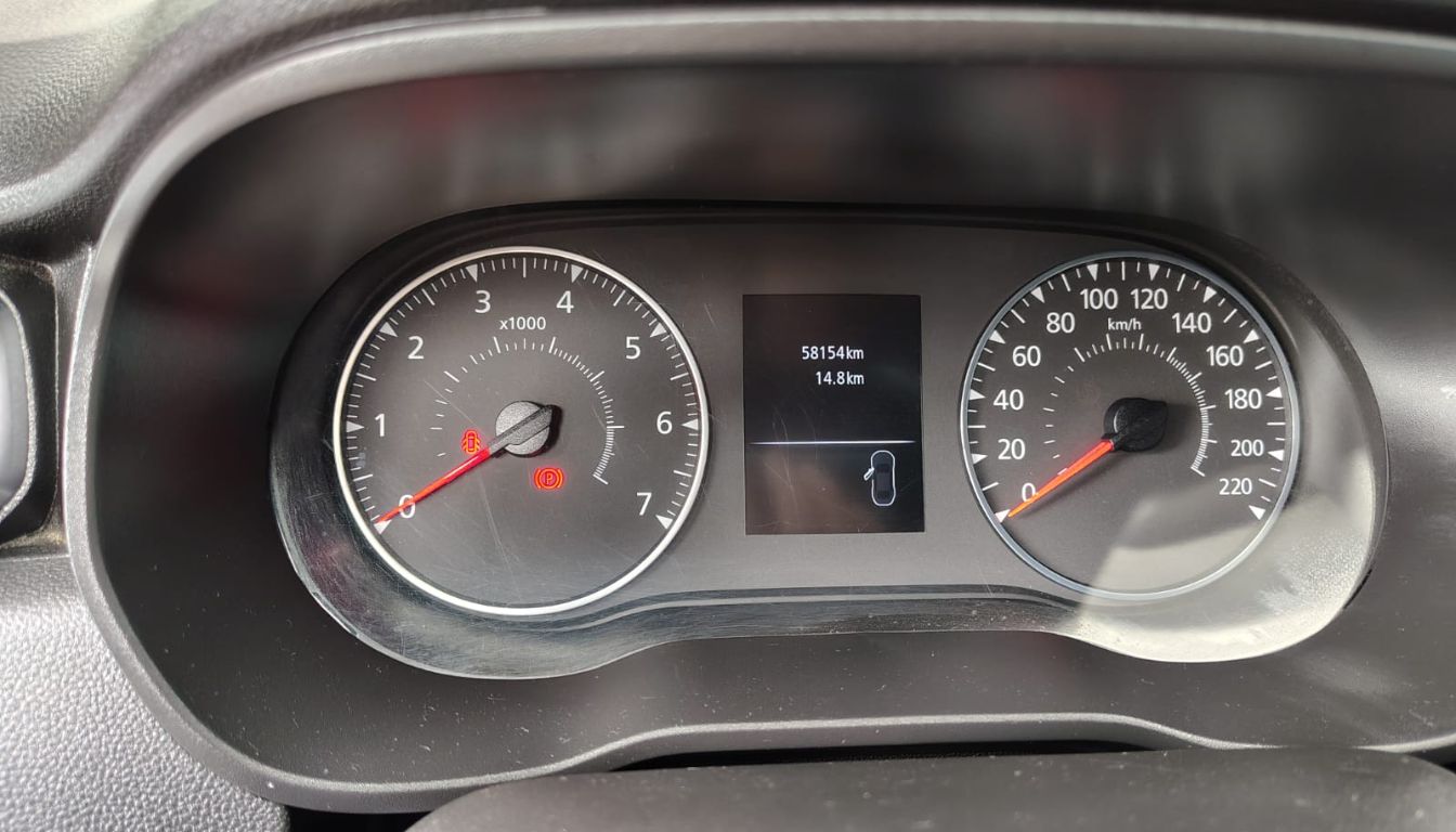 RENAULT DUSTER INTENS AT