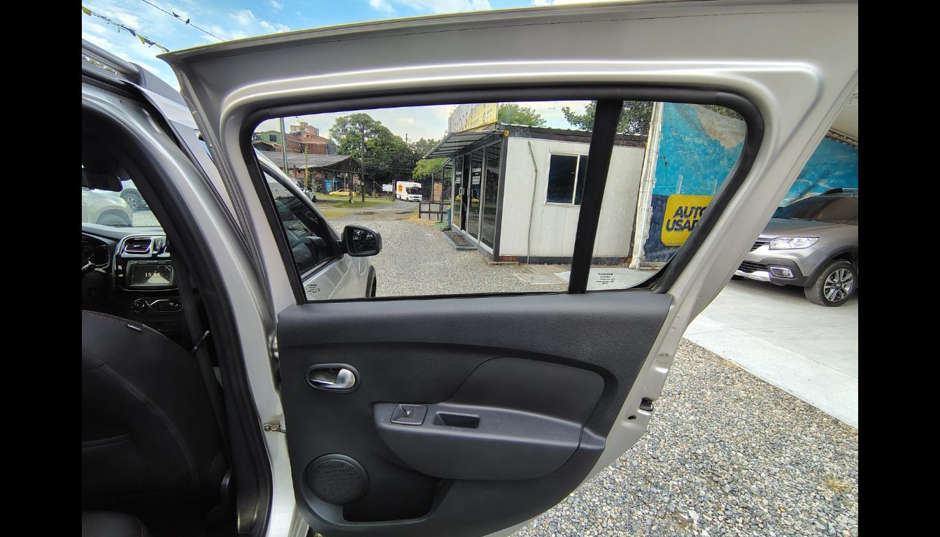 RENAULT STEPWAY INTENS CVT