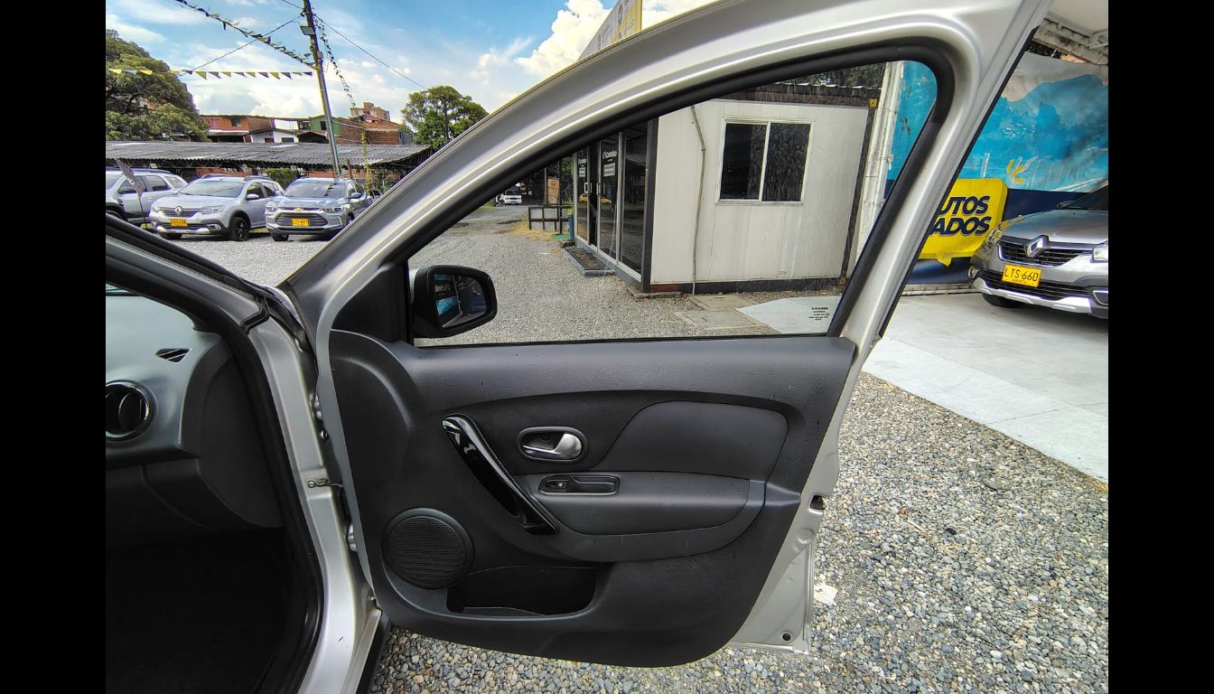 RENAULT STEPWAY INTENS CVT