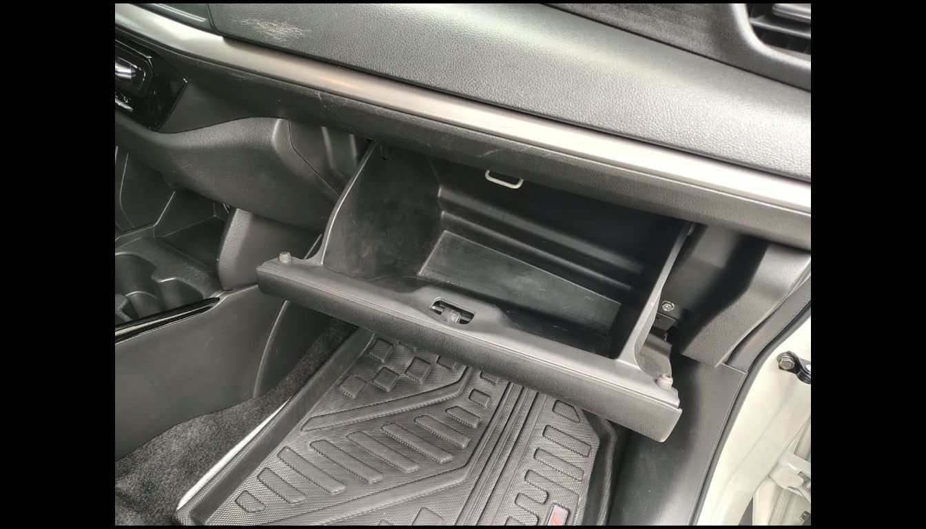 SUZUKI SWIFT GLX AT