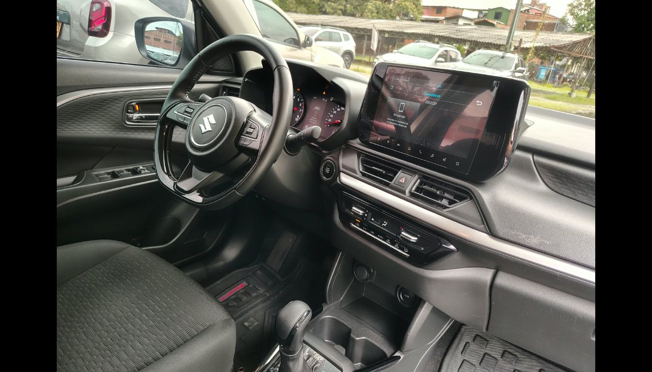 SUZUKI SWIFT GLX AT