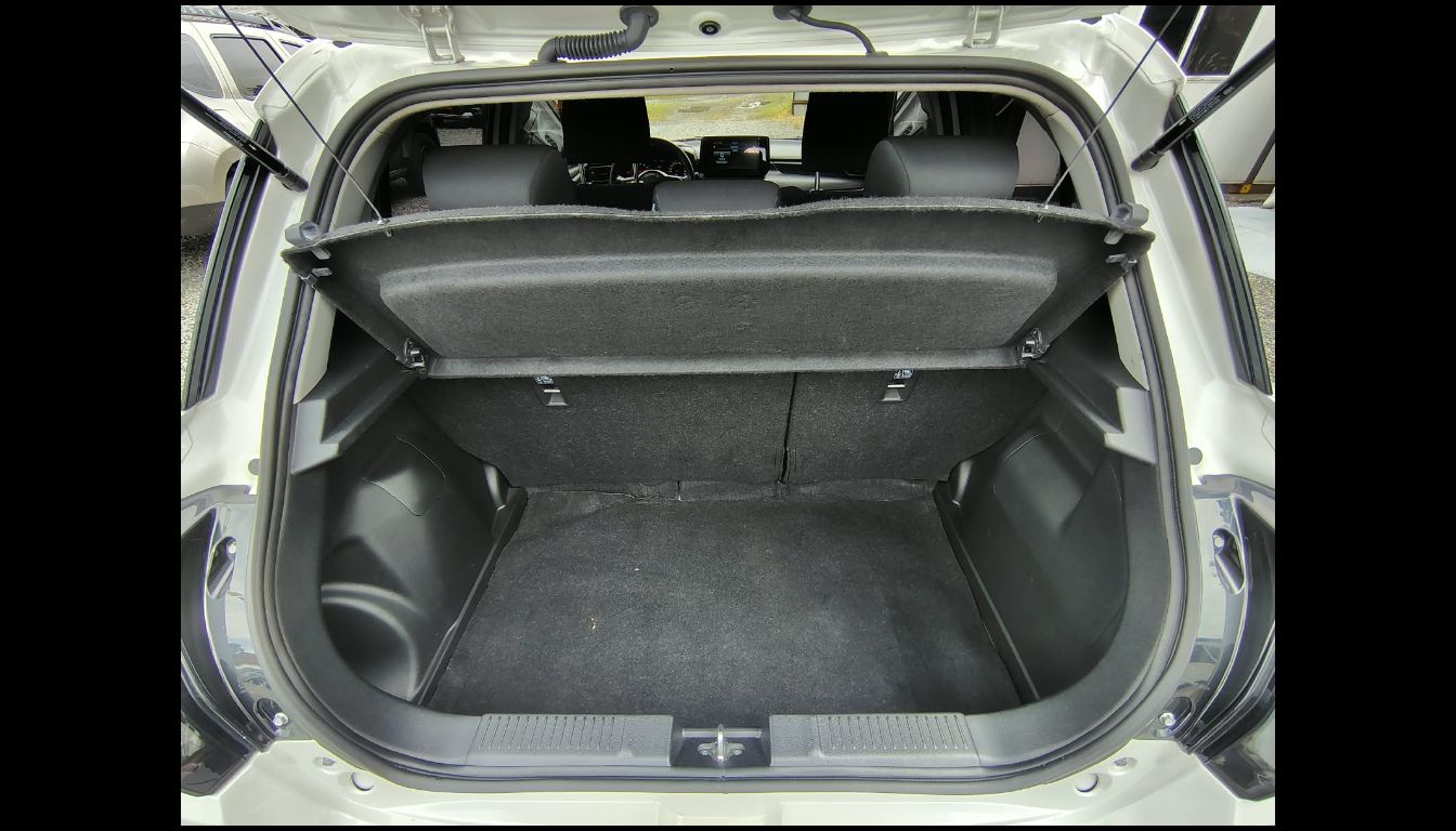 SUZUKI SWIFT GLX AT