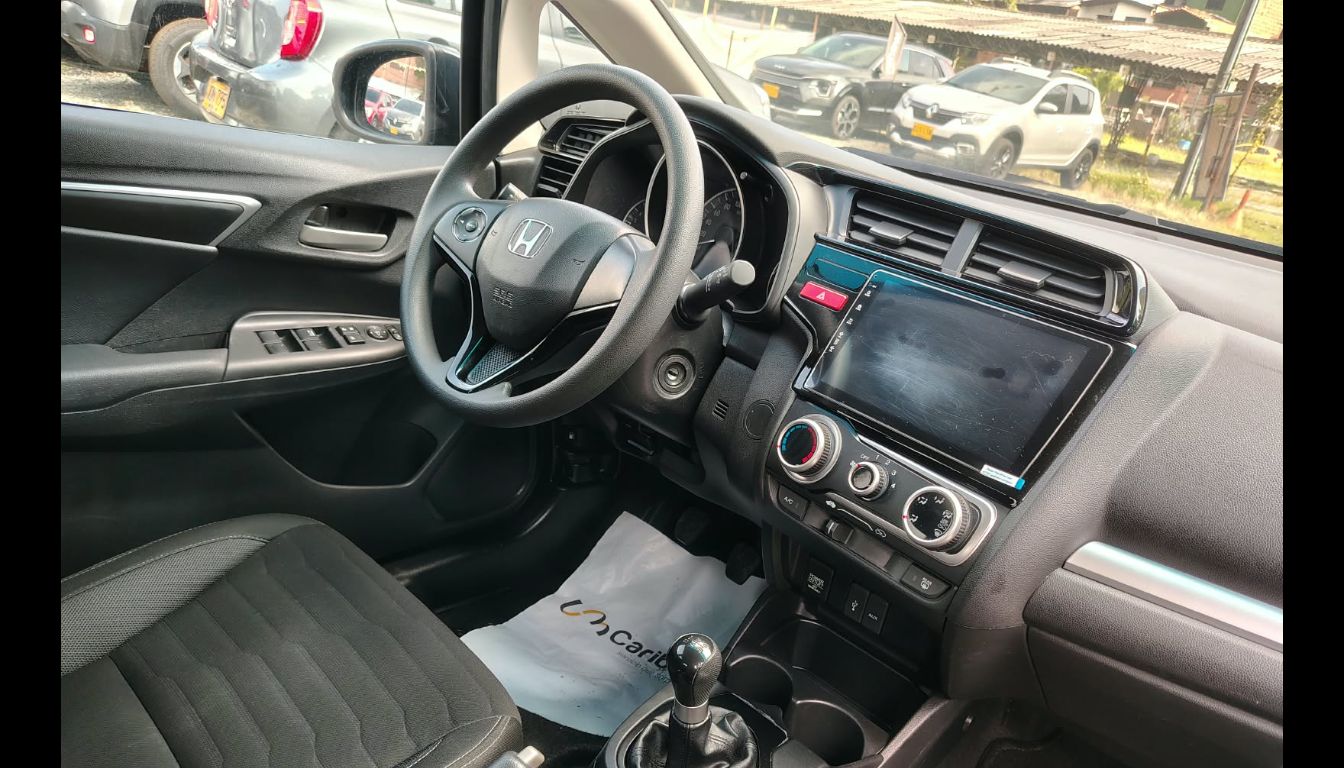 HONDA WR-V LX