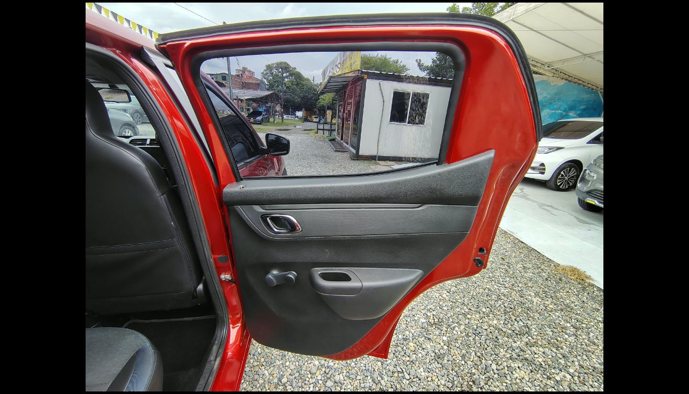 RENAULT KWID INTENS