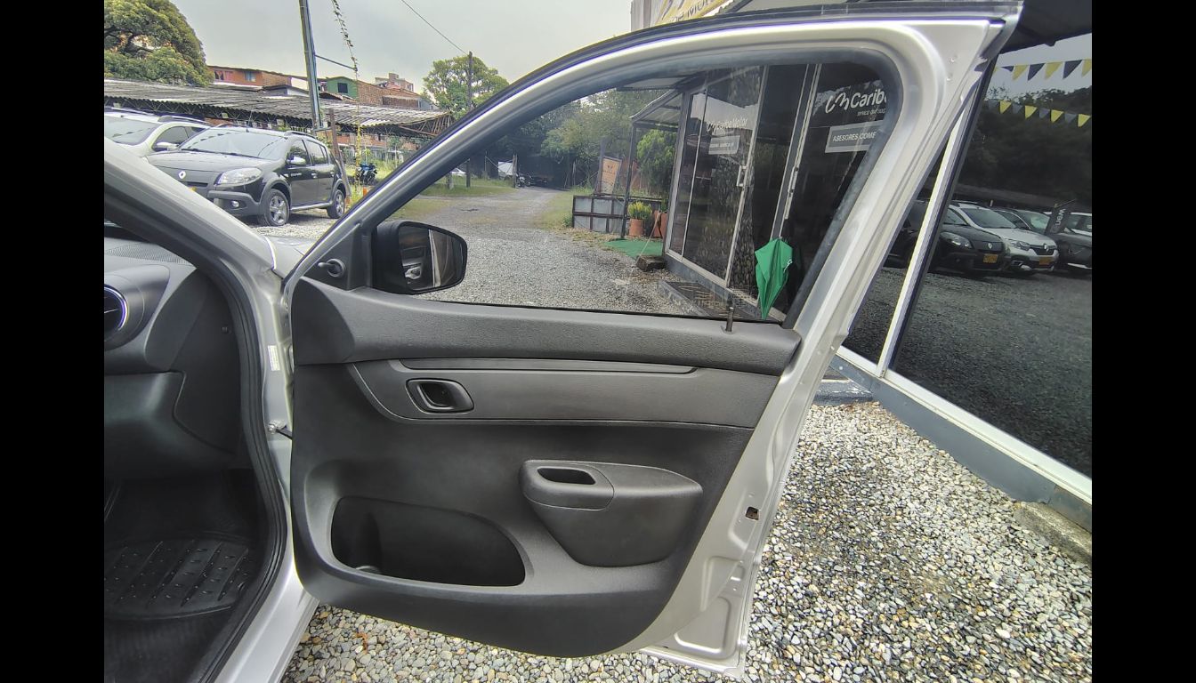 RENAULT KWID INTENS