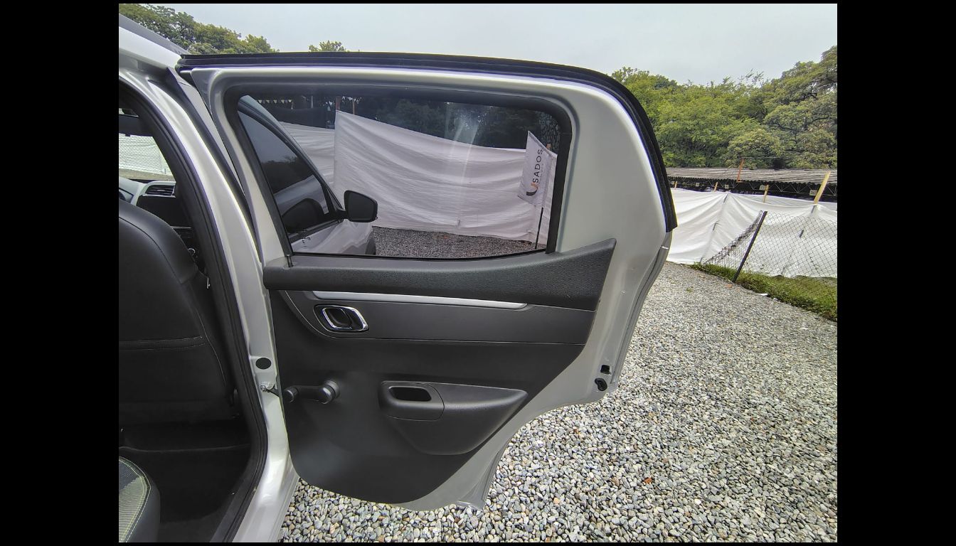 RENAULT KWID OUTSIDER COL