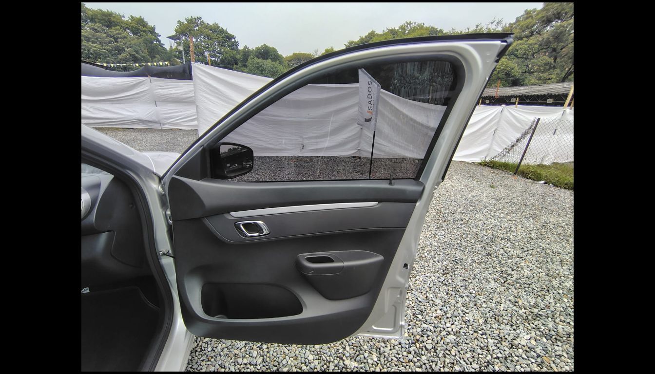 RENAULT KWID OUTSIDER COL