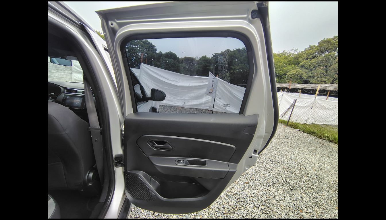 RENAULT DUSTER ZEN + TP
