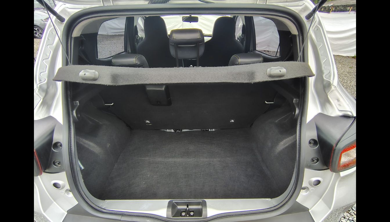 RENAULT KWID OUTSIDER COL