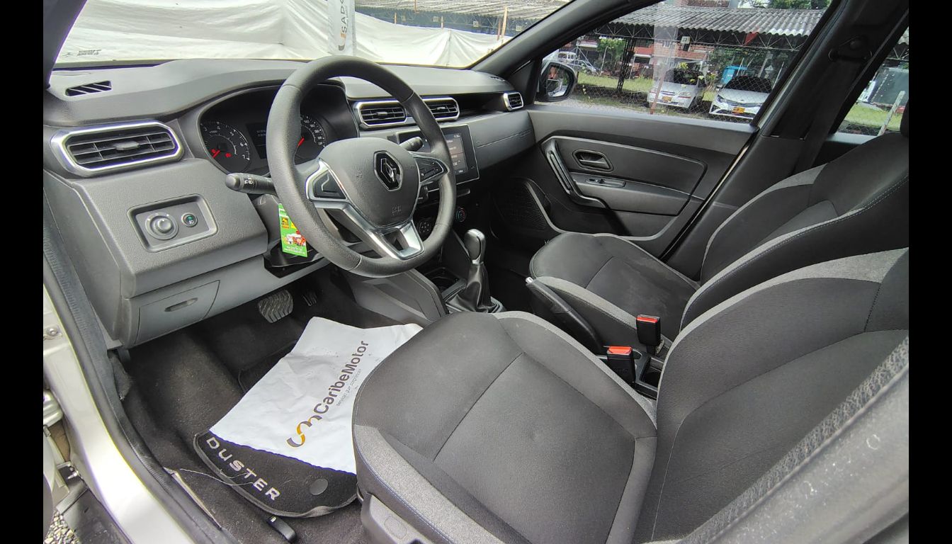 RENAULT DUSTER ZEN + TP