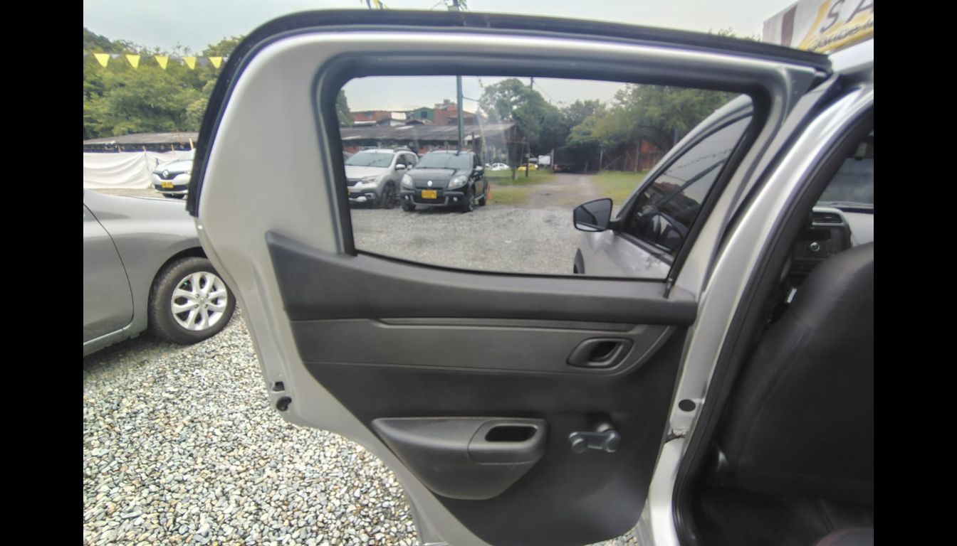 RENAULT KWID INTENS