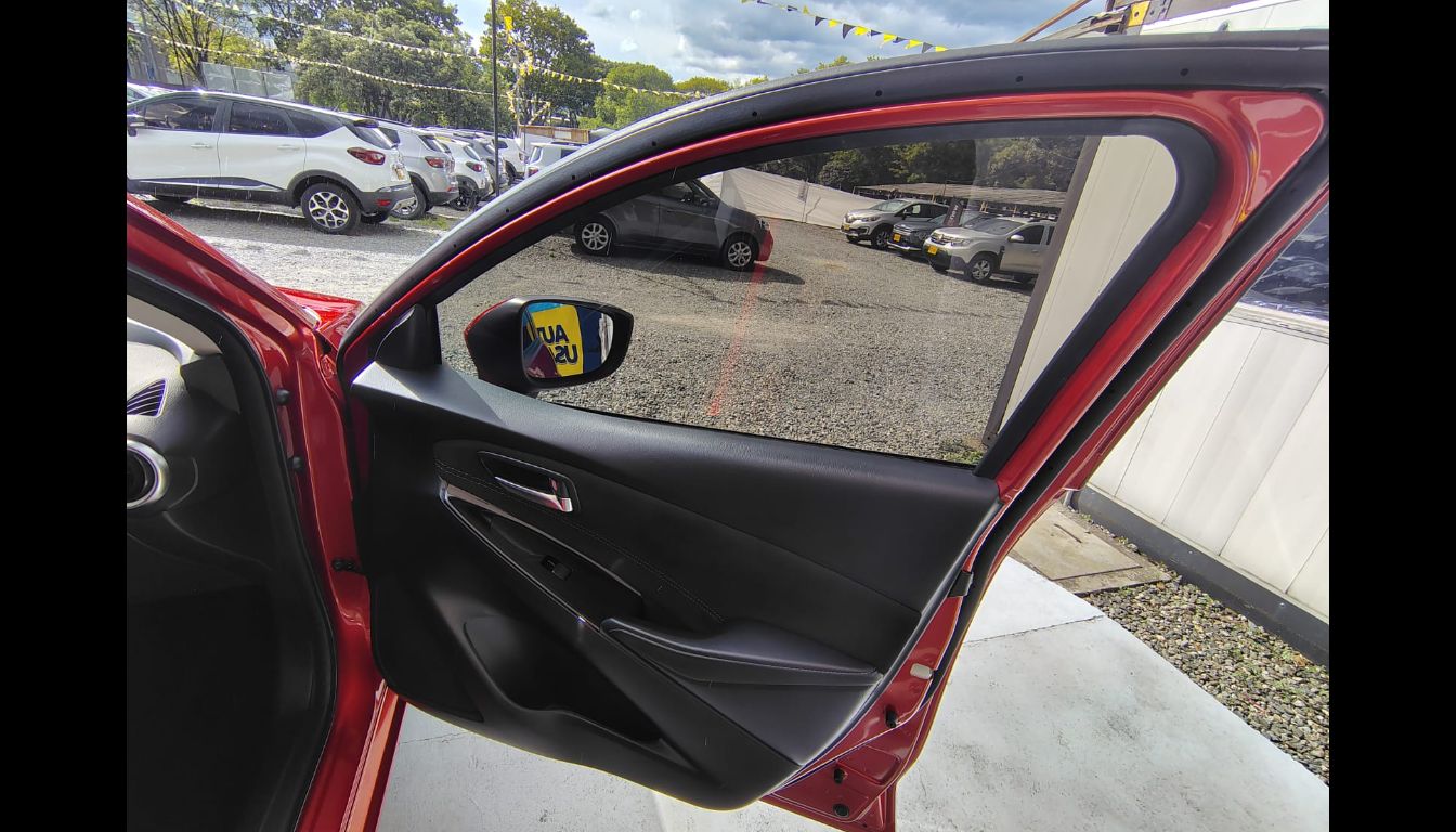 MAZDA 2 TOURING TP