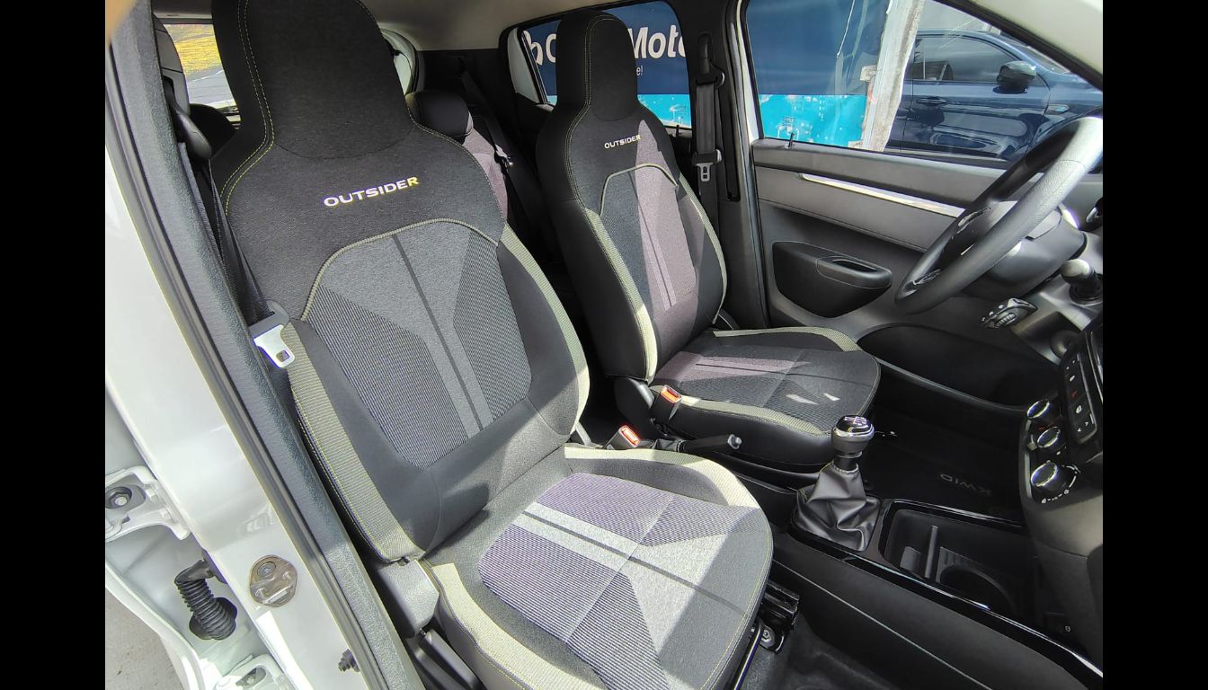 RENAULT KWID OUTSIDER COL