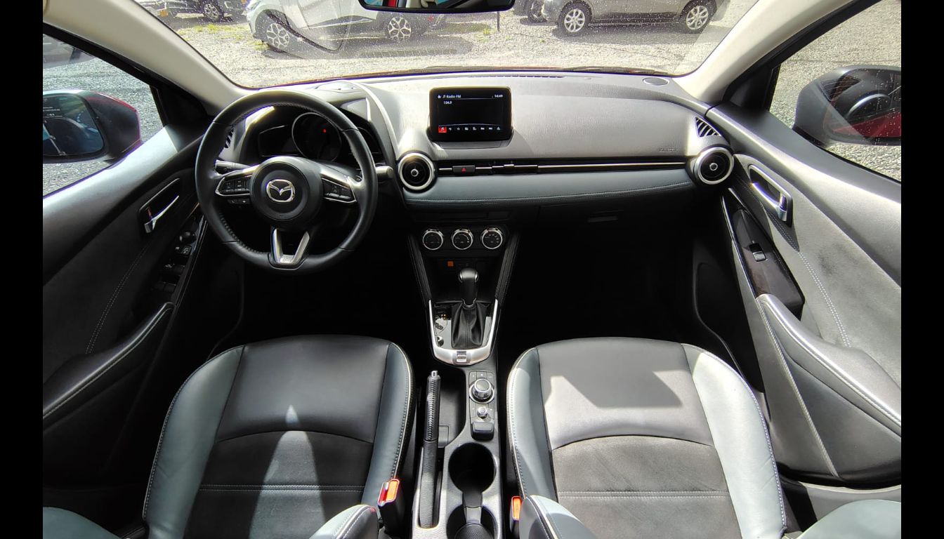 MAZDA 2 TOURING TP