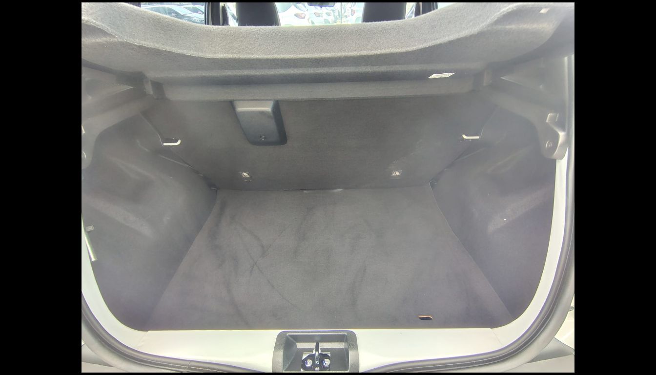 RENAULT KWID OUTSIDER COL