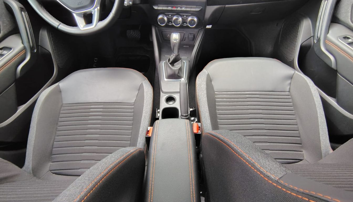 RENAULT DUSTER ICONIC 1.3T CVT