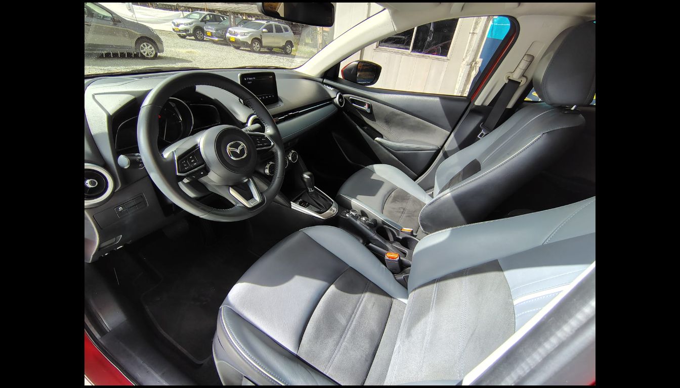 MAZDA 2 TOURING TP